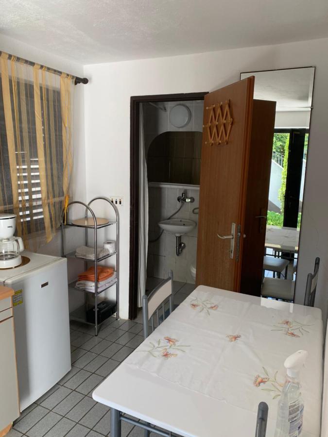 Apartments Peace&Love Башка Екстер'єр фото